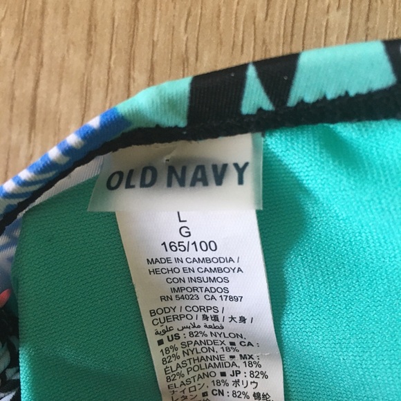 Old Navy Bikini Top Swimwear, Sz: L - Picture 2 of 4